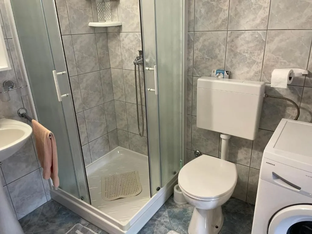 Apartman s 2 spavaće sobe i pogledom na more - fotografija 12