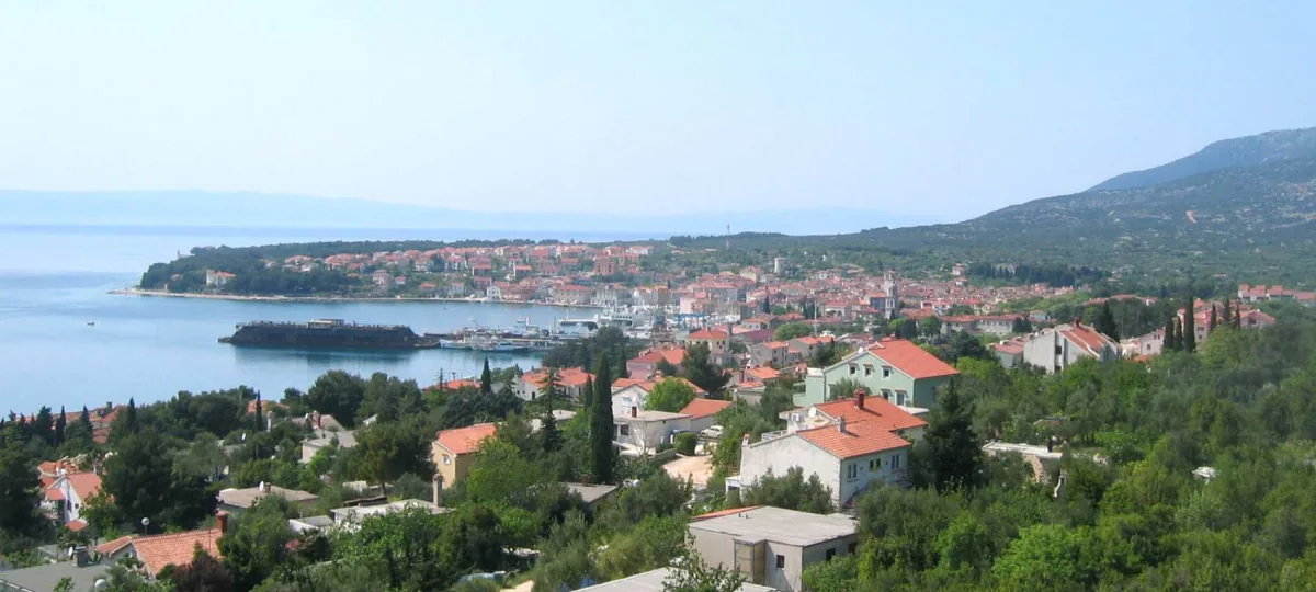Pogled na naselje Melin i Creski zaljev
